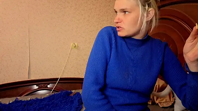 Snapshot of SaraSnow_ chatting on April 2026 08:35:02 PM SaraSnow online show from April 2026 08:35:02 PM