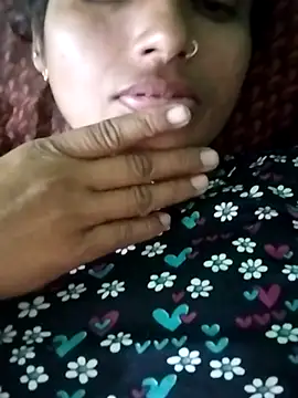 KIRTI12 HOT online show from October 2025 05:24:01 PM