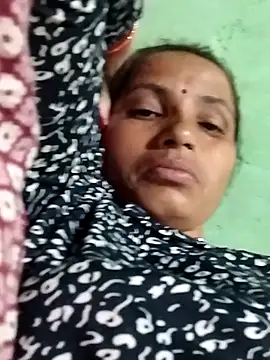 KIRTI12 HOT online show from October 2025 04:07:02 PM