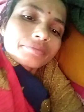 KIRTI12 HOT online show from November 2025 04:40:02 PM