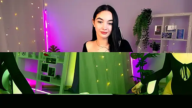 MonicaTess online show from November 2025 04:03:02 AM