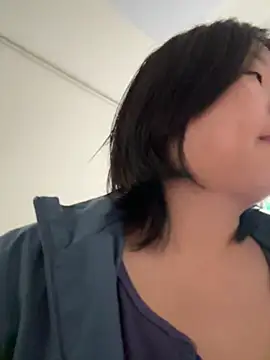 Snapshot of Fengbaby-555 chatting on April 2026 02:58:01 AM Fengbaby-555 online show from April 2026 02:58:01 AM