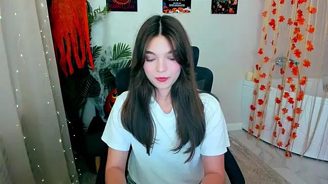 DivineAmour online show from October 2025 12:28:01 PM