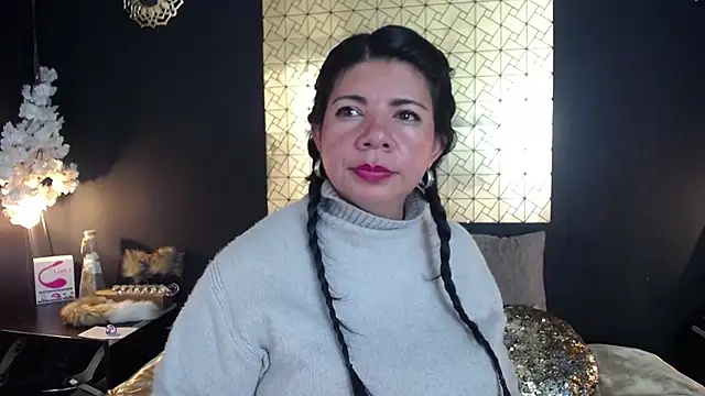 Snapshot of kinky_momm chatting on March 2026 05:02:01 PM kinky momm online show from March 2026 05:02:01 PM