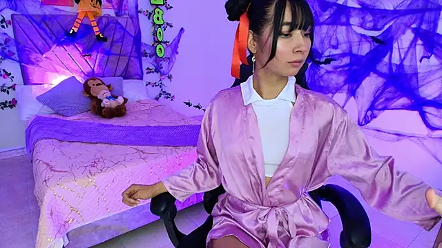 Snapshot of candy_kitt7 chatting on October 2025 02:17:02 PM candy kitt7 online show from October 2025 02:17:02 PM