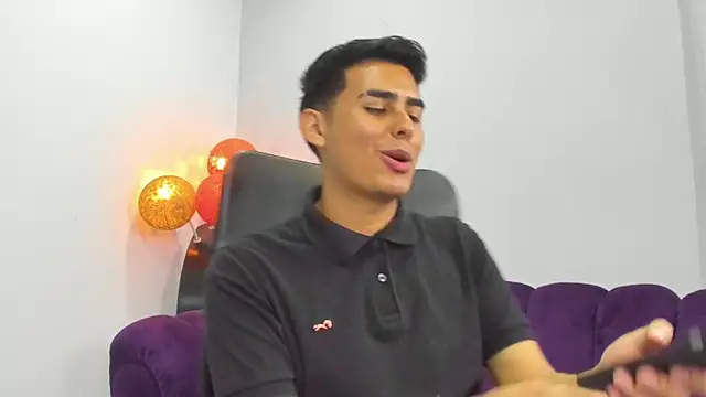 Matthewlodge online show from November 2025 01:32:01 PM