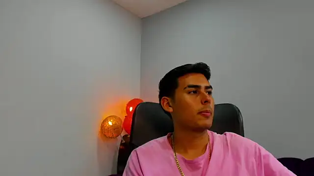 Matthewlodge online show from November 2025 03:16:02 AM