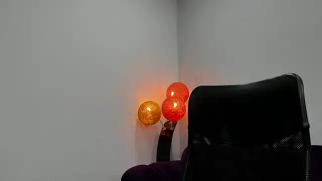 Matthewlodge online show from November 2025 03:48:01 AM