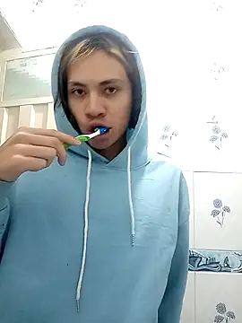 kittymutant99 online show from November 2025 05:57:01 PM