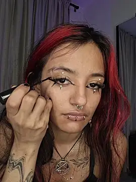 carolinerue online show from April 2026 08:23:02 AM