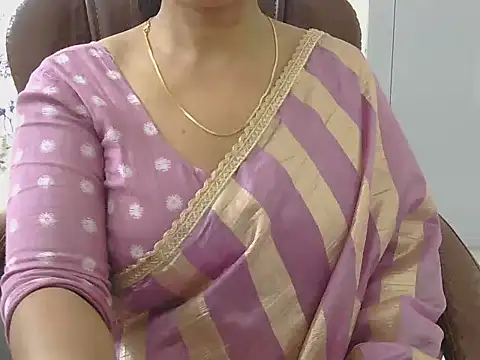 Snapshot of MISS_SOMIYA chatting on March 2026 06:18:02 AM MISS SOMIYA online show from March 2026 06:18:02 AM