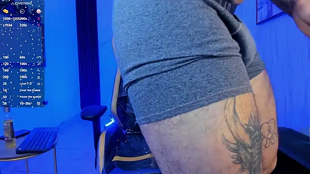 xKevyn online show from December 2025 12:13:02 PM