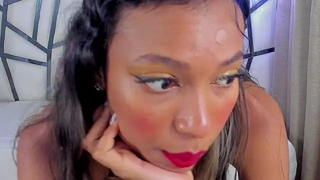 Susanna Cute online show from December 2025 08:25:01 PM