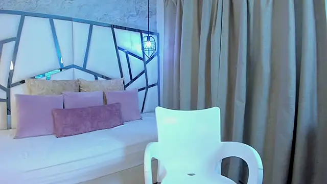 Susanna Cute online show from April 2026 01:58:02 PM