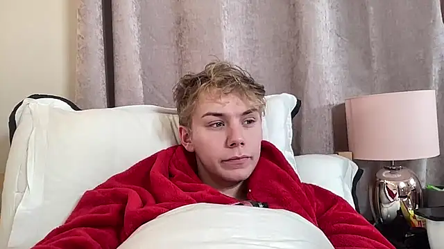 Snapshot of scottishtwink01 chatting on September 2025 02:46:02 AM scottishtwink01 online show from September 2025 02:46:02 AM