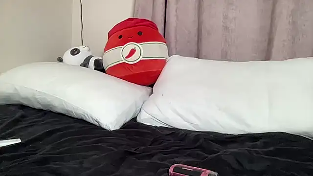 Snapshot of scottishtwink01 chatting on October 2025 12:22:01 AM scottishtwink01 online show from October 2025 12:22:01 AM