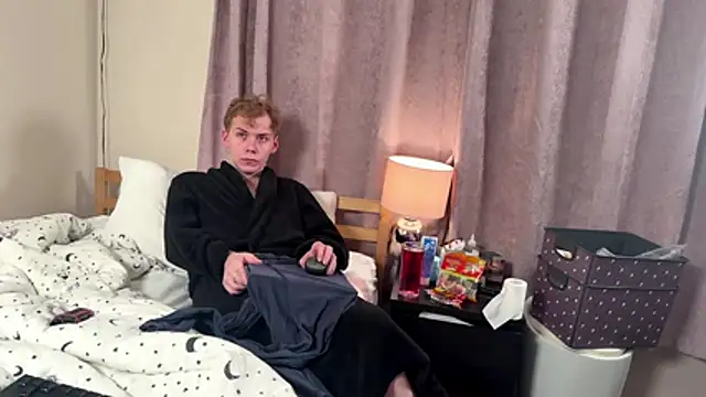 Snapshot of scottishtwink01 chatting on November 2025 11:49:02 PM scottishtwink01 online show from November 2025 11:49:02 PM