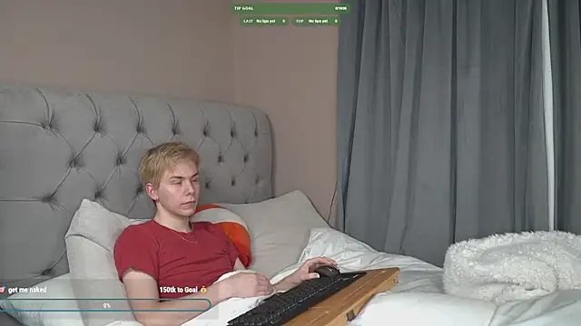 Snapshot of scottishtwink01 chatting on March 2026 11:10:01 PM scottishtwink01 online show from March 2026 11:10:01 PM