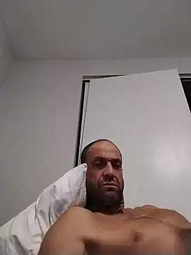 Snapshot of PeterHanglin chatting on July 2026 05:23:02 AM PeterHanglin online show from July 2026 05:23:02 AM