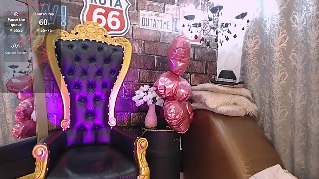 Snapshot of ValeryBerri chatting on November 2025 11:32:02 AM ValeryBerri online show from November 2025 11:32:02 AM