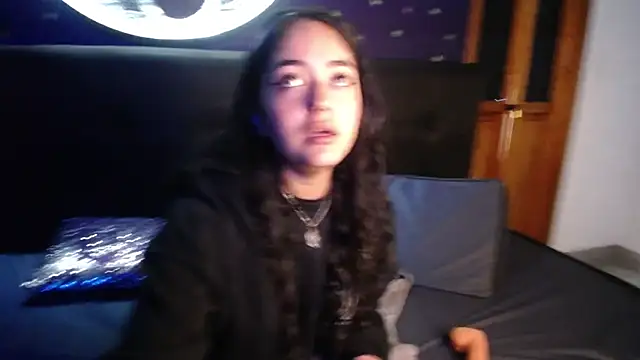 Snapshot of Fairy_marie12 chatting on September 2025 08:44:01 PM Fairy marie12 online show from September 2025 08:44:01 PM