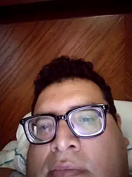 Santiagoqro85 online show from October 2025 01:18:01 PM