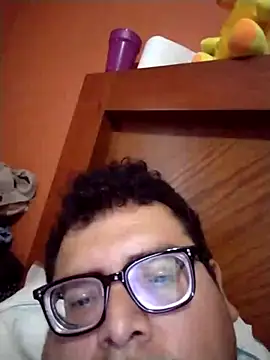 Santiagoqro85 online show from October 2025 01:32:01 PM