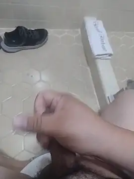 Santiagoqro85 online show from December 2025 09:32:02 PM