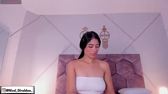 Snapshot of nicol_giraldoo chatting on April 2026 04:46:01 AM nicol giraldoo online show from April 2026 04:46:01 AM