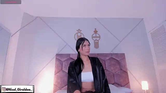 Snapshot of nicol_giraldoo chatting on April 2026 04:01:01 AM nicol giraldoo online show from April 2026 04:01:01 AM