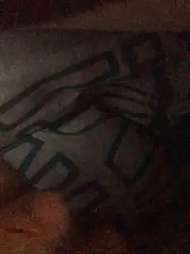 Snapshot of luzmelzinha chatting on September 2025 08:43:02 PM luzmelzinha online show from September 2025 08:43:02 PM