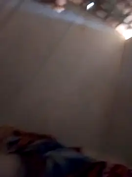 Snapshot of luzmelzinha chatting on October 2025 12:04:02 PM luzmelzinha online show from October 2025 12:04:02 PM