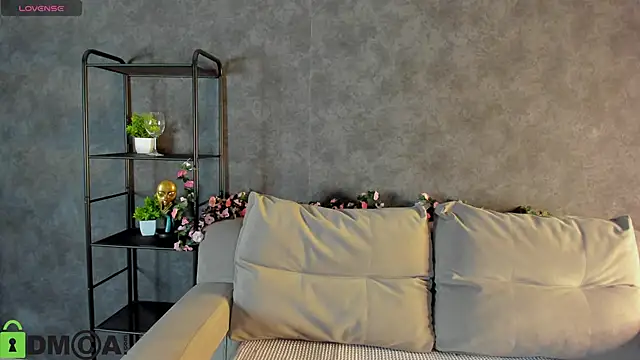 Raybe-Vins online show from October 2025 05:26:02 PM