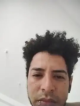 ThiagoFernandezChancay25 online show from November 2025 01:11:02 PM