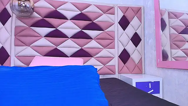 Snapshot of abbyrouss_ chatting on September 2025 03:08:01 AM abbyrouss online show from September 2025 03:08:01 AM