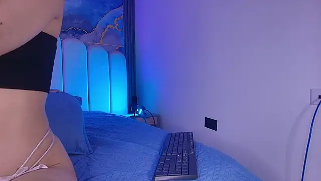 abbyrouss  online show from February 2026 03:05:01 AM