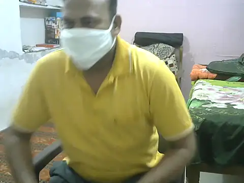 Snapshot of Famit025 chatting on February 2026 06:01:02 PM Famit025 online show from February 2026 06:01:02 PM
