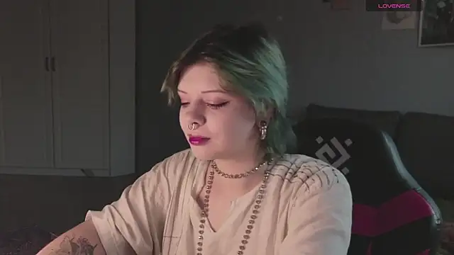 Alice Zev online show from October 2025 03:09:01 PM