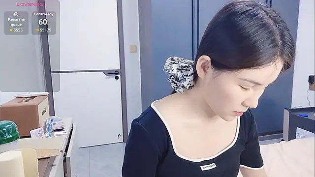 Snapshot of luckckcj chatting on December 2025 09:51:02 AM luckckcj online show from December 2025 09:51:02 AM