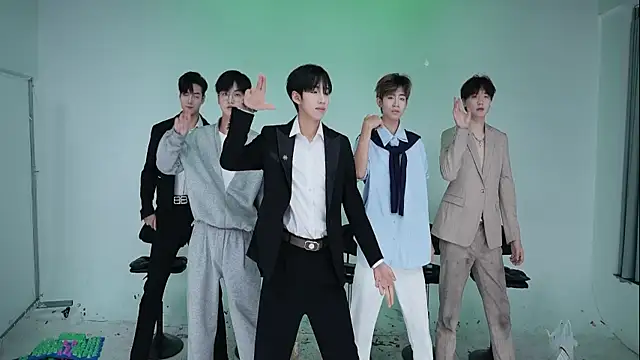 Snapshot of JL-sweetbaby1 chatting on October 2025 02:16:02 PM JL-sweetbaby1 online show from October 2025 02:16:02 PM