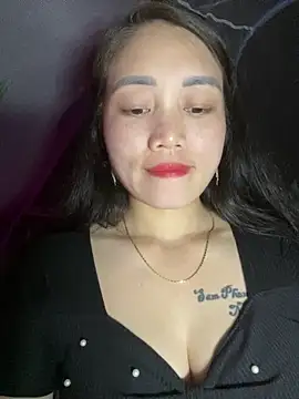 chipp-bong online show from November 2025 01:00:02 PM