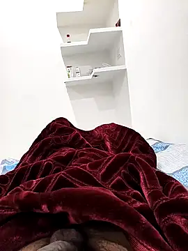 Chanderi19 online show from November 2025 04:29:02 PM