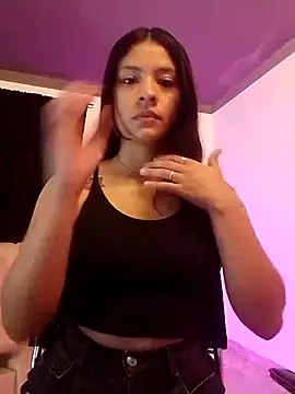 Snapshot of Candy_fox_19 chatting on March 2026 04:02:02 PM Candy fox 19 online show from March 2026 04:02:02 PM