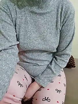 Snapshot of Lamya-dalo3a chatting on March 2026 03:11:01 AM Lamya-dalo3a online show from March 2026 03:11:01 AM