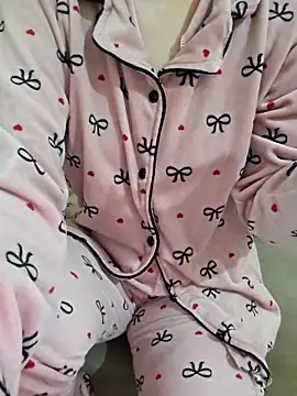 Snapshot of Lamya-dalo3a chatting on April 2026 02:53:01 AM Lamya-dalo3a online show from April 2026 02:53:01 AM