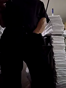 Snapshot of maxelbueno chatting on September 2025 02:40:02 PM maxelbueno online show from September 2025 02:40:02 PM