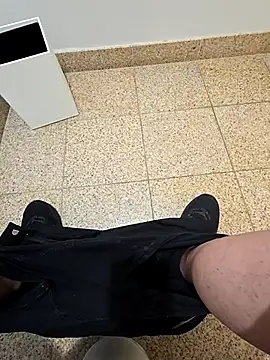 Snapshot of maxelbueno chatting on October 2025 07:55:01 PM maxelbueno online show from October 2025 07:55:01 PM