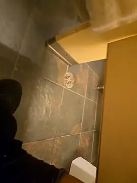 Snapshot of maxelbueno chatting on October 2025 09:26:02 PM maxelbueno online show from October 2025 09:26:02 PM