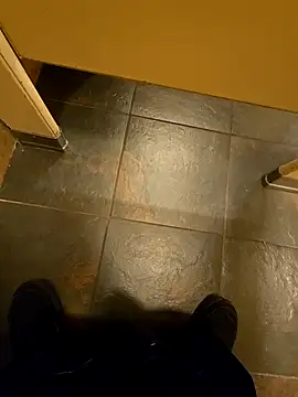 Snapshot of maxelbueno chatting on November 2025 03:14:02 PM maxelbueno online show from November 2025 03:14:02 PM