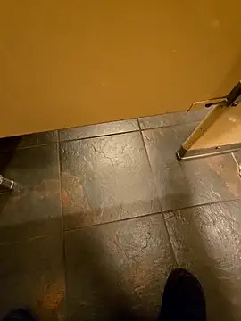 Snapshot of maxelbueno chatting on November 2025 05:11:01 PM maxelbueno online show from November 2025 05:11:01 PM